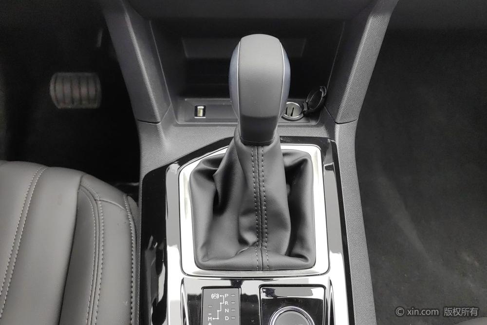 Peugeot 408, фото 15