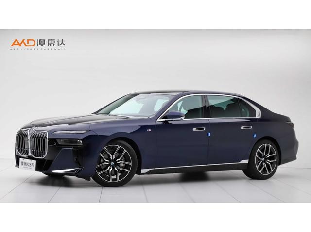 BMW 7-Series 2023 735 Li M
