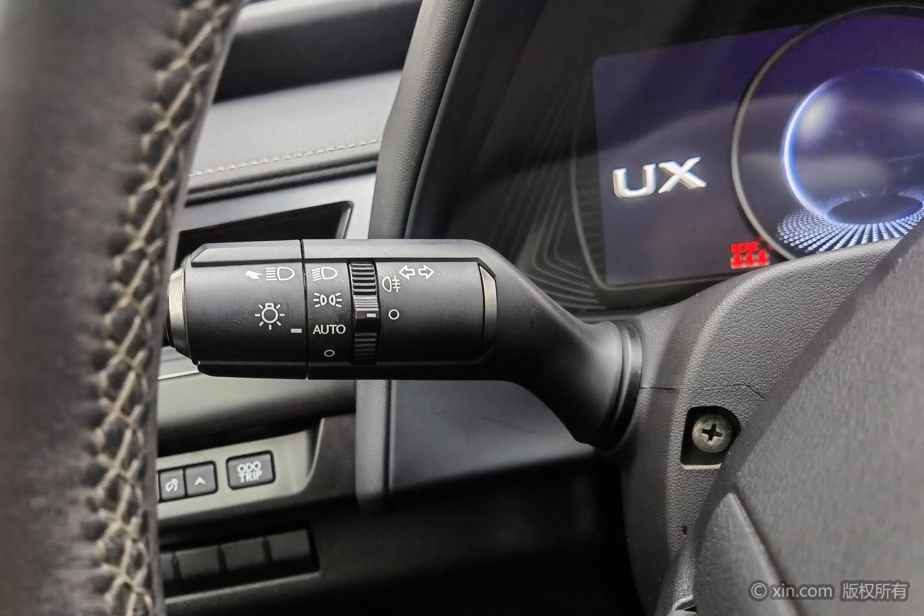 Lexus UX id 4454226 из Китая 8