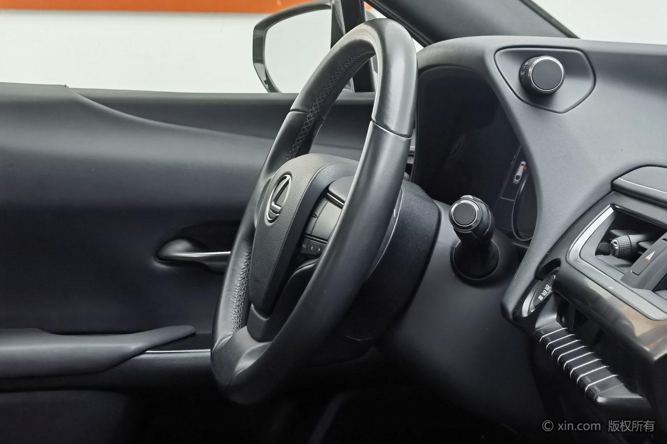 Lexus UX id 4454226 из Китая 10