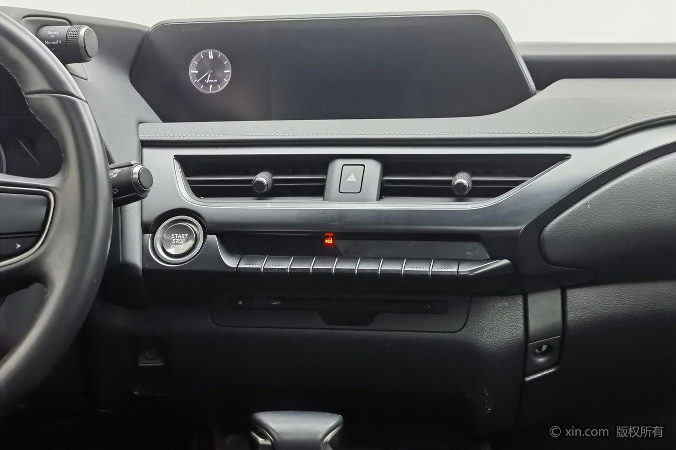 Lexus UX id 4454226 из Китая 15