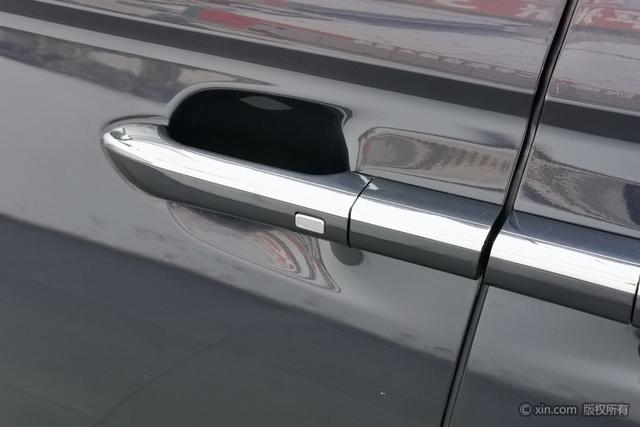 Roewe i MAX8 2021 400 TGI Supreme — фото 9