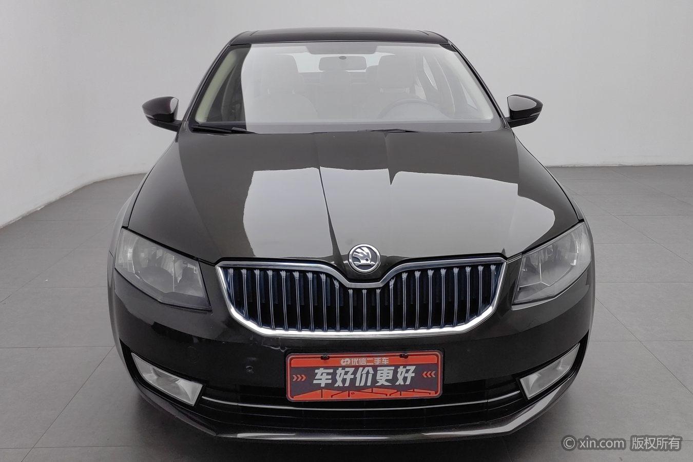 Skoda Octavia 2015 1.6L MT