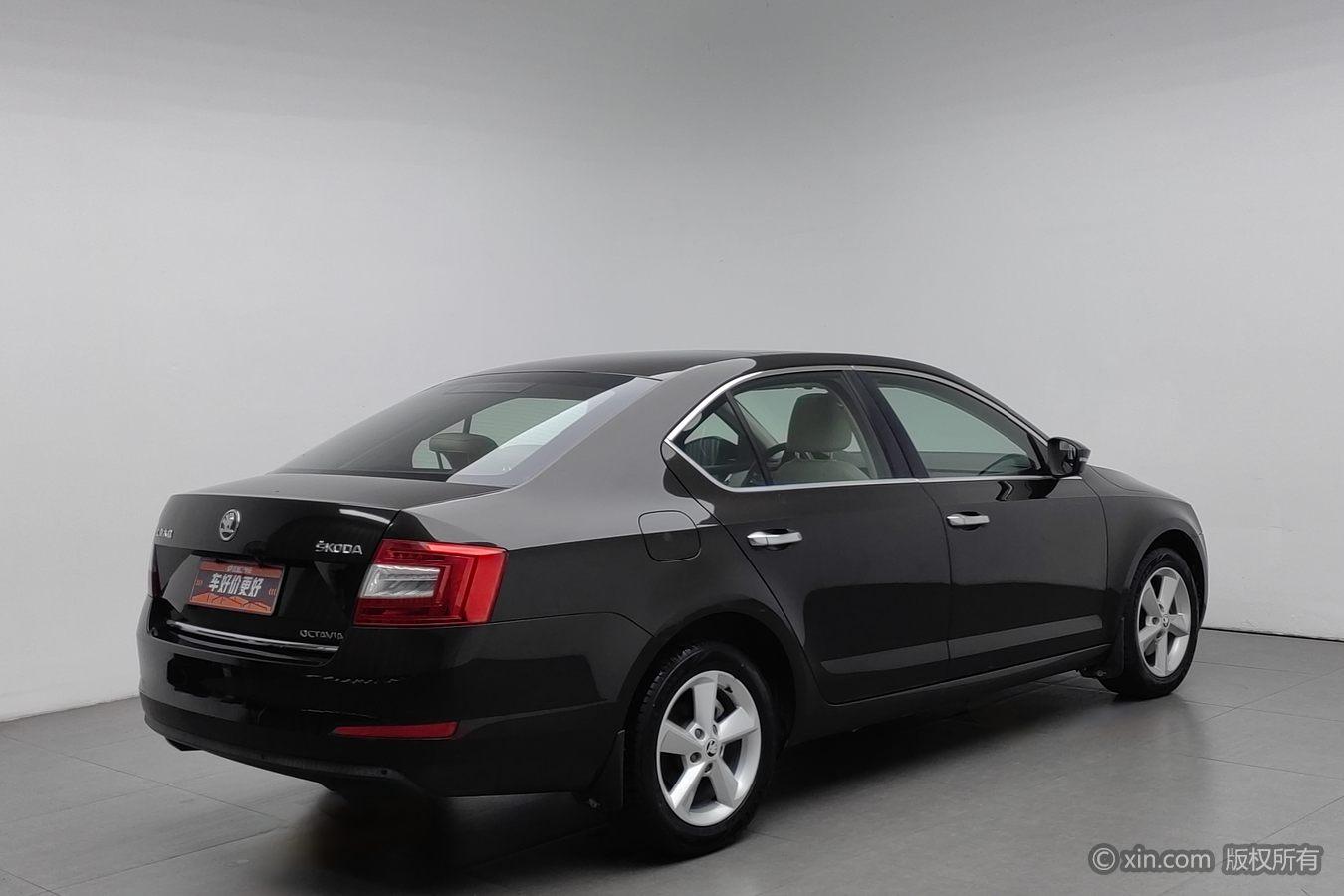 Skoda Octavia 2015 1.6L MT