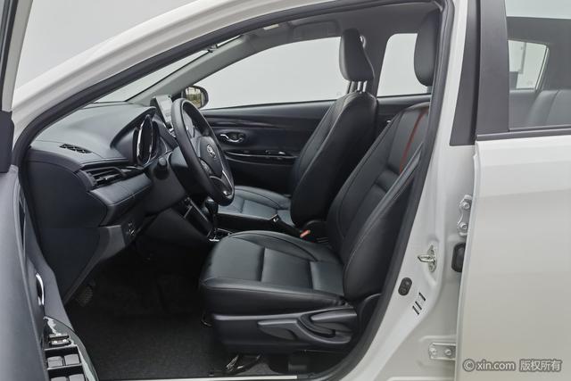 Toyota YARIS L 2022 X 1.5 L CVT PLUS — фото 17