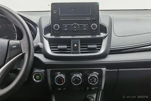 Toyota YARIS L 2022 X 1.5 L CVT PLUS — фото 13