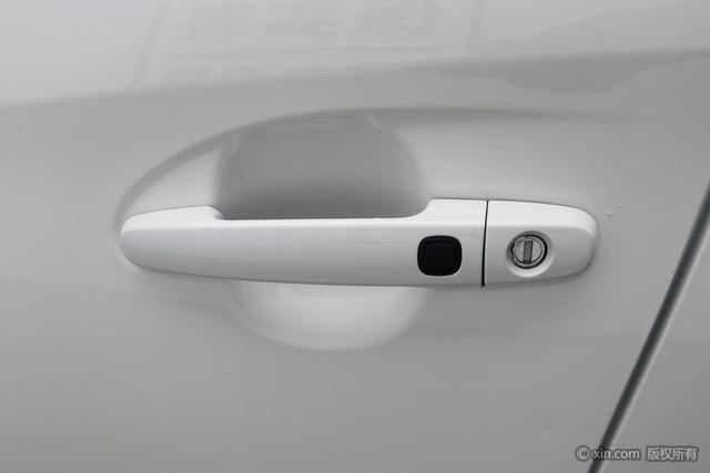 Toyota YARIS L 2022 X 1.5 L CVT PLUS — фото 9
