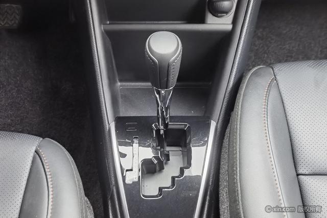 Toyota YARIS L 2022 X 1.5 L CVT PLUS — фото 15
