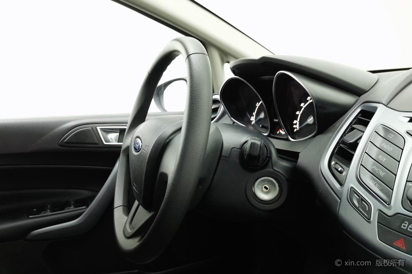 Ford Fiesta 2013 liang xiang 1.5L АКПП Style