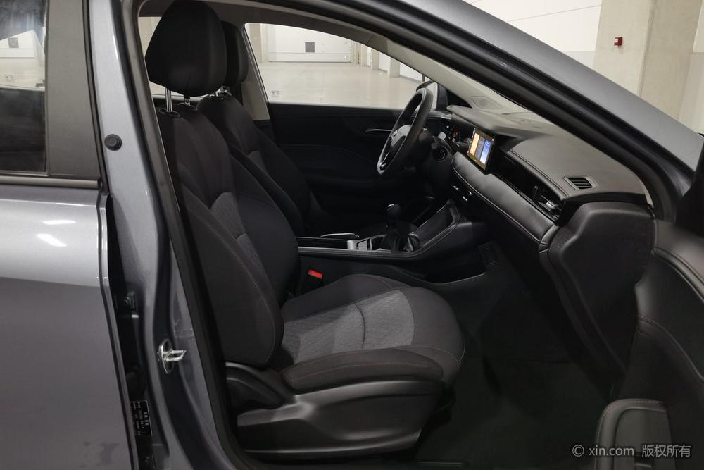 Roewe i5, фото 20