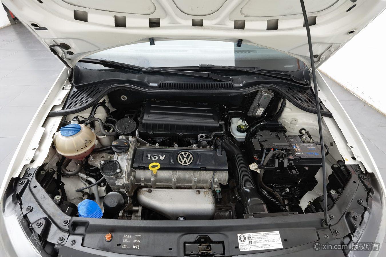 Volkswagen Polo 2013 1.6L AT Luxury