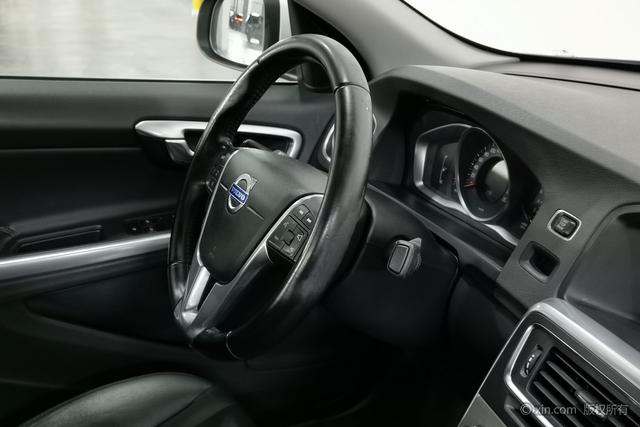 Volvo S60 2015 S 60 L 2.0 T — фото 17