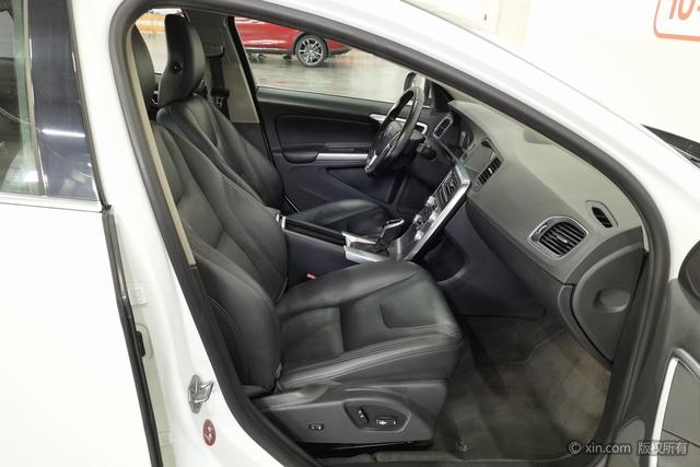 Volvo S60 2015 S 60 L 2.0 T — фото 11
