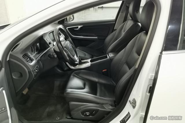 Volvo S60 2015 S 60 L 2.0 T — фото 18