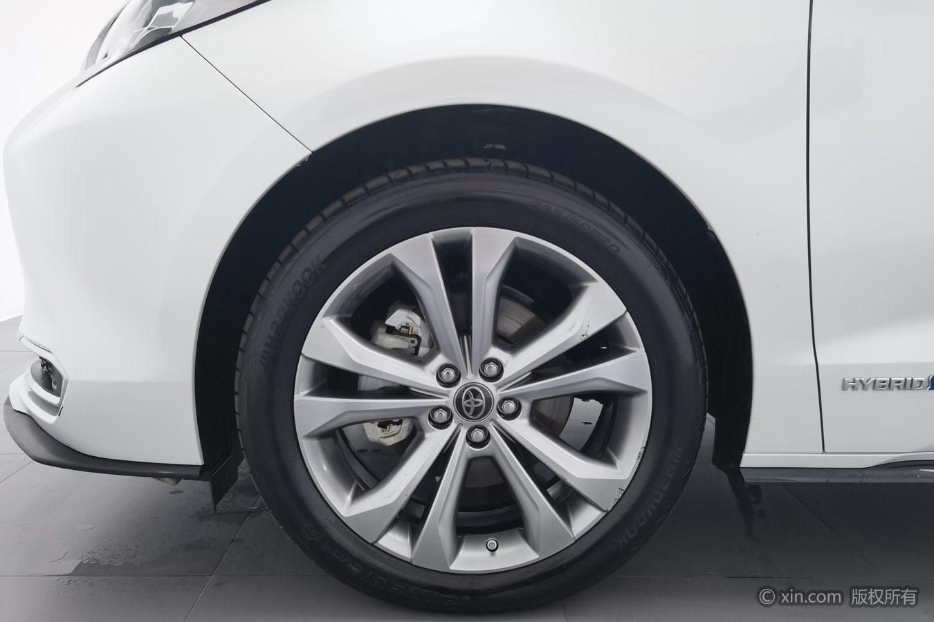 Toyota Saina id 4510848 из Китая 10