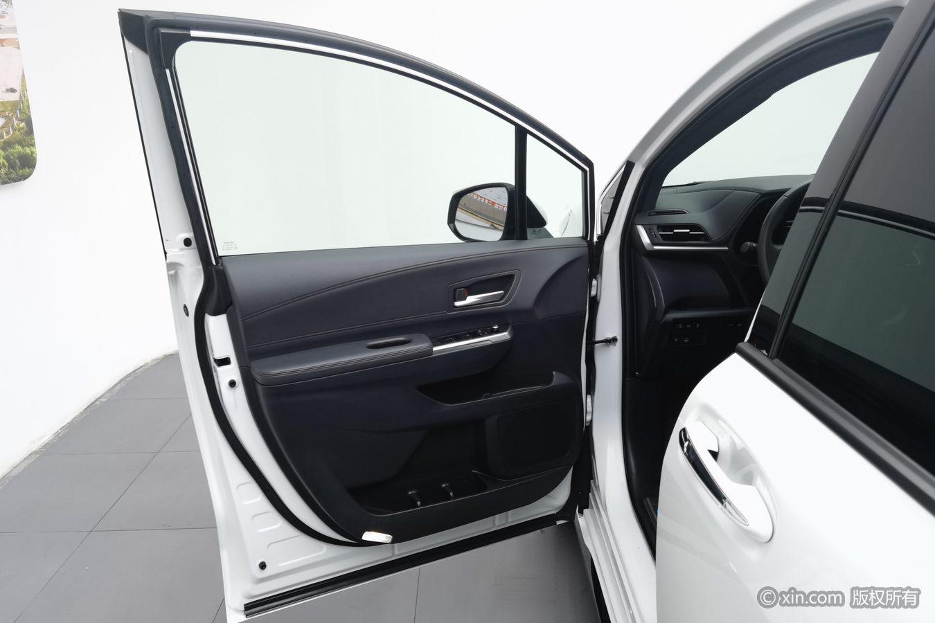 Toyota Saina id 4510848 из Китая 13