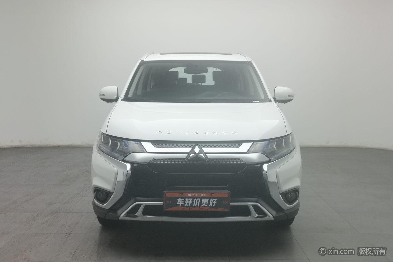 Mitsubishi Outlander 2020 2.4L 7 мест