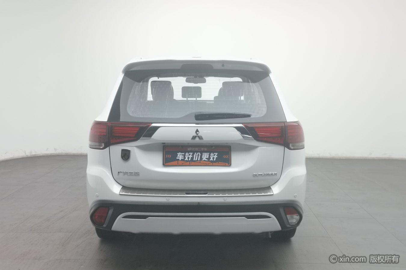 Mitsubishi Outlander 2020 2.4L 7 мест