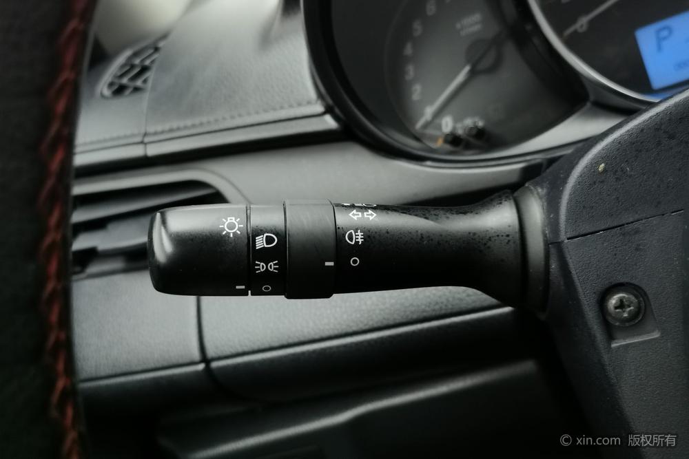 Toyota Yaris L Sedan, фото 15