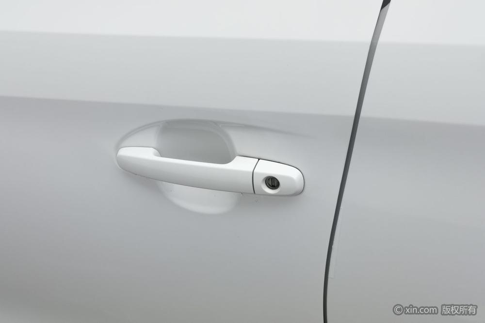 Toyota Yaris L Sedan, фото 9