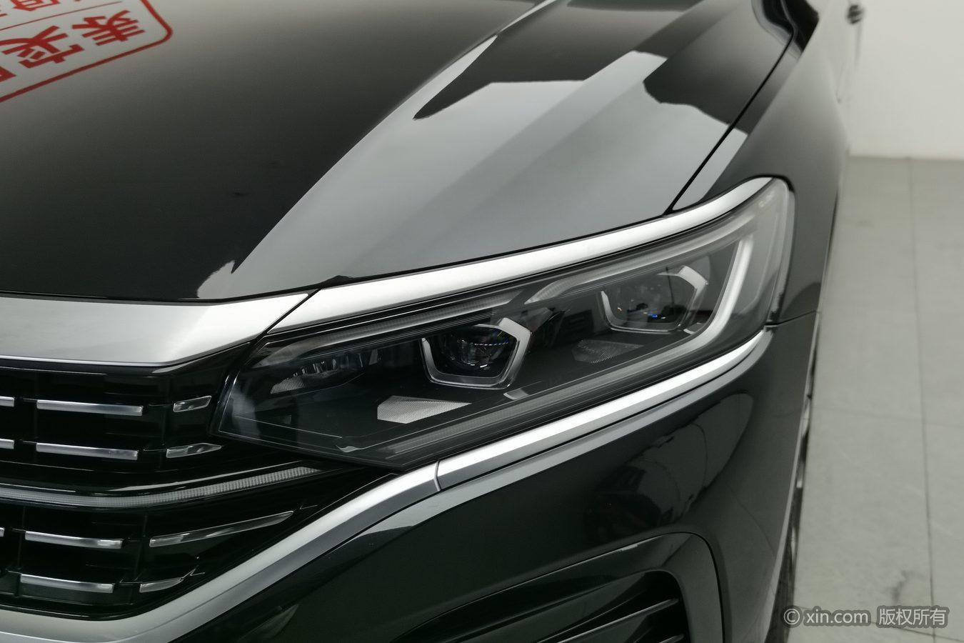 Volkswagen Passat 2023 380TSI Luxury