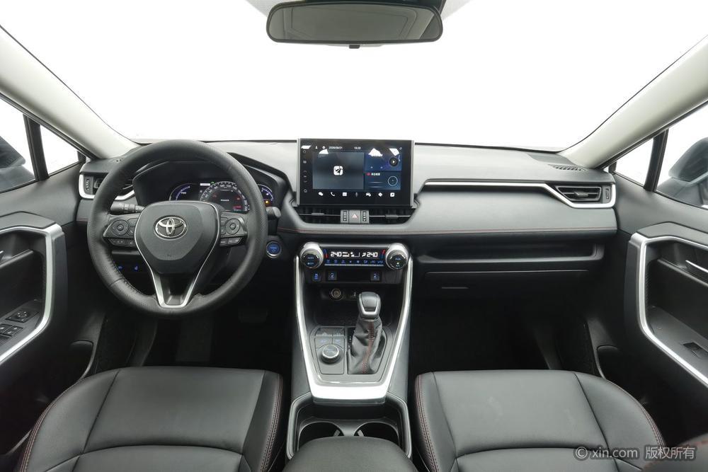 Toyota Wildlander PHEV, фото 12