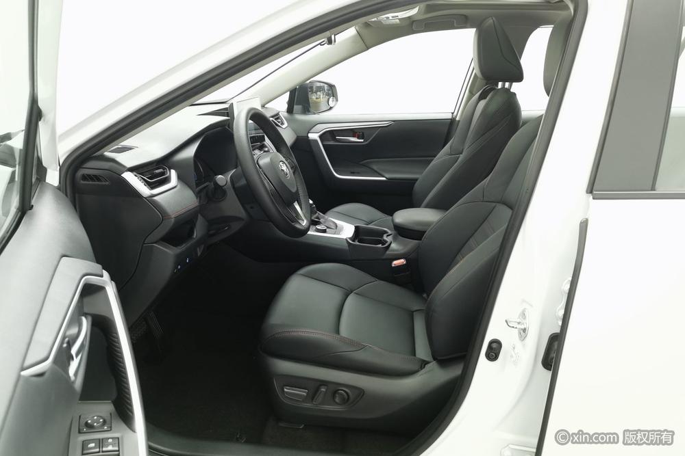 Toyota Wildlander PHEV, фото 17