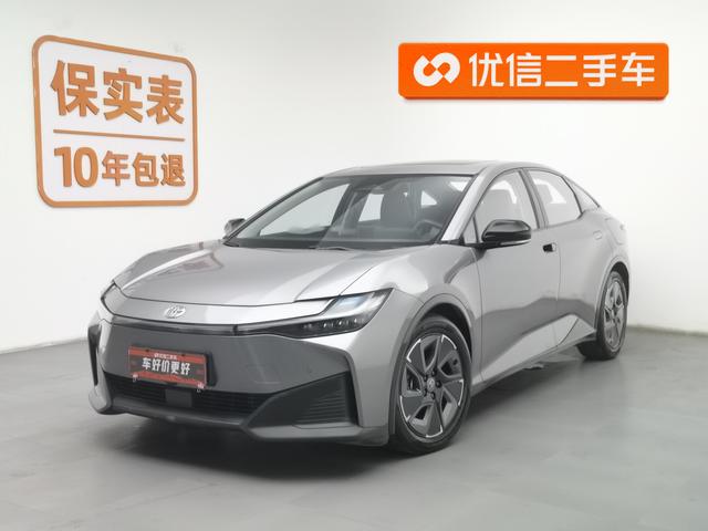Toyota bZ3 2023 года выпуска