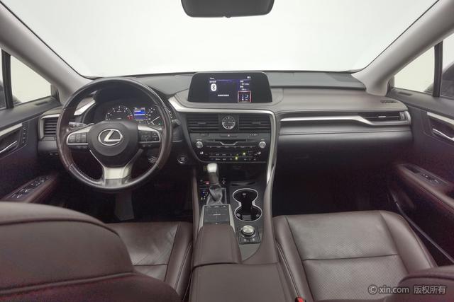 Lexus RX 2020 300 2 WD — фото 13