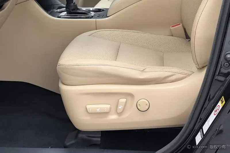 Toyota Highlander — фото 13