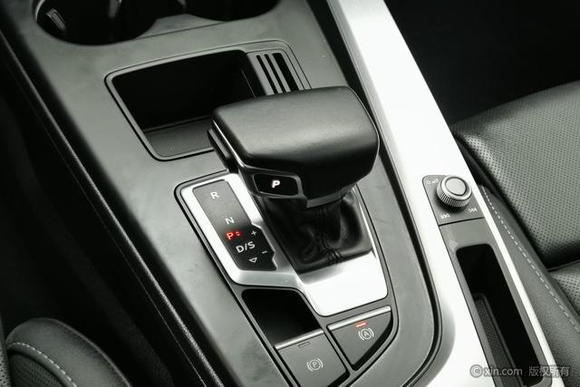 Audi A4L 2022 Белый из Китая, фото 5