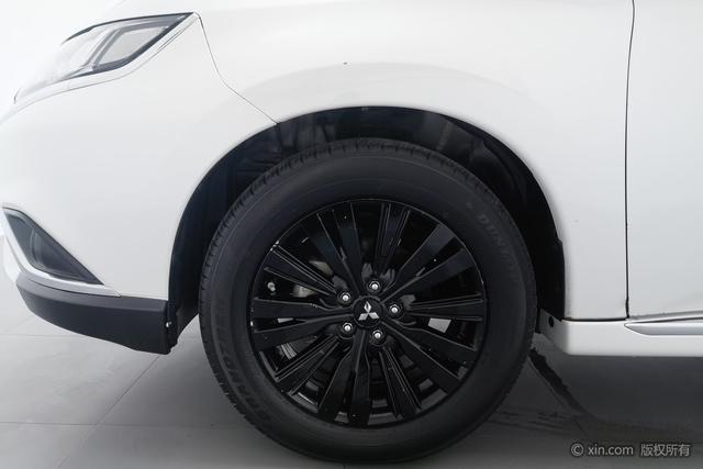 Mitsubishi Outlander 2021 2.4 L 4 WD 5 — фото 8