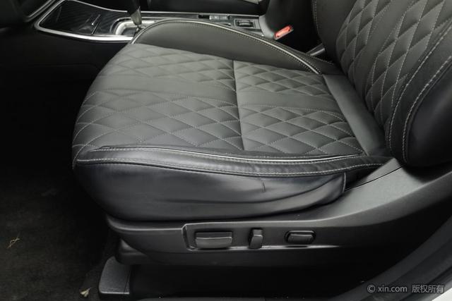 Mitsubishi Outlander 2021 2.4 L 4 WD 5 — фото 18