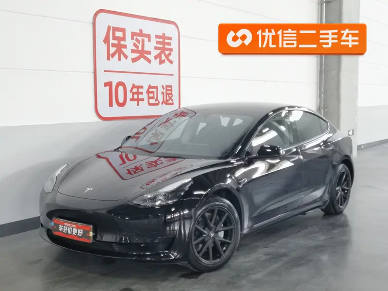 Tesla Model 3 — фото 1