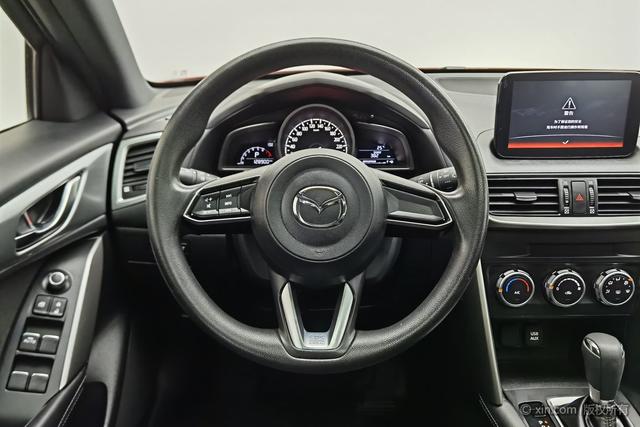 Mazda CX-4 2018 2.0 L AT 2 WD VI — фото 14