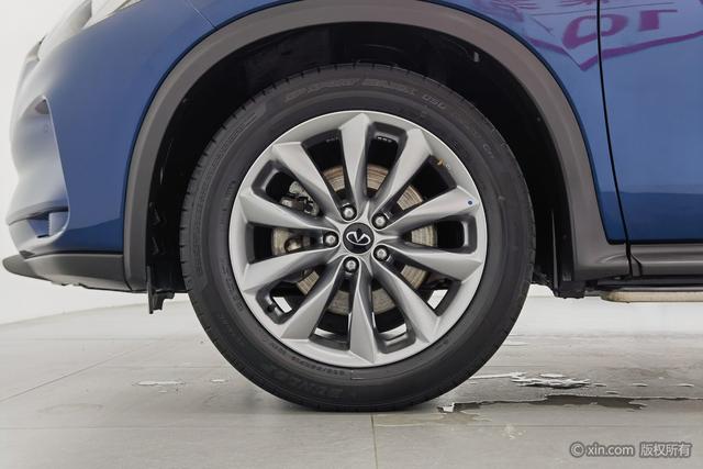 Infiniti QX50 2022 2.0 T 2 WD — фото 8