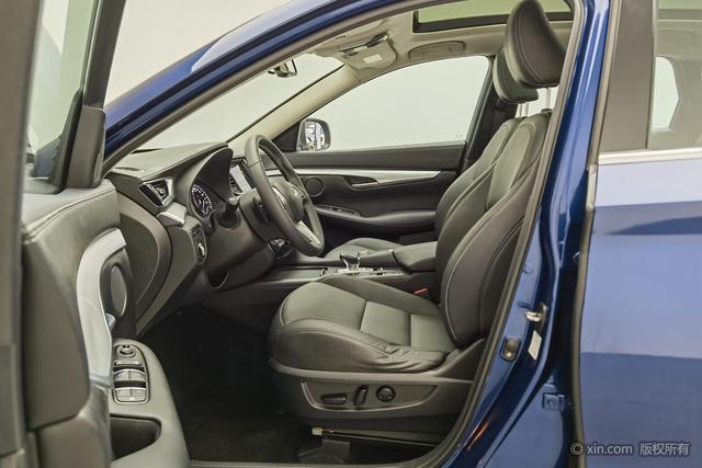 Infiniti QX50 2022 2.0 T 2 WD — фото 17