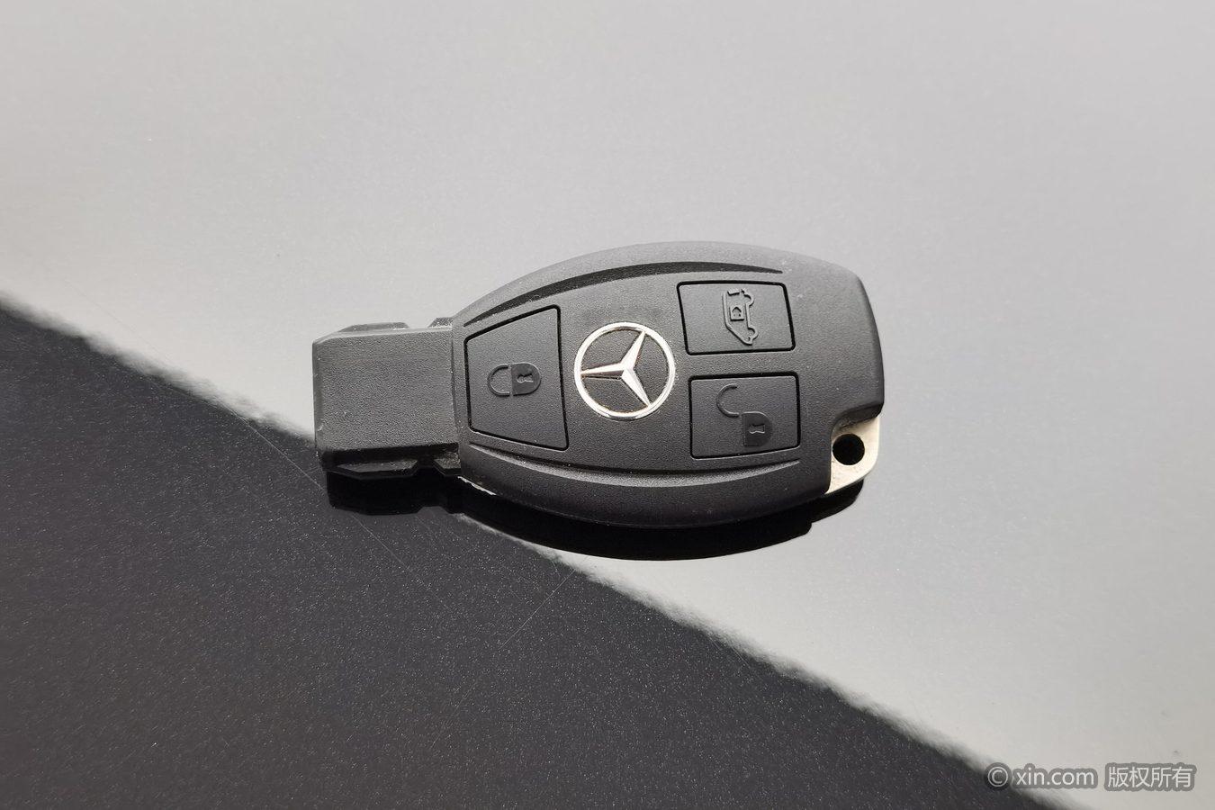 Mercedes-Benz Vito 2020 2.0T Elite 7 мест