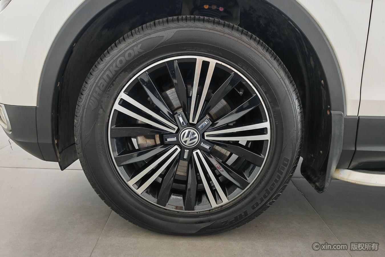 Volkswagen Tiguan L L 2017 380TSI AT Luxury