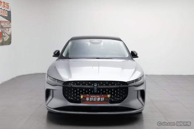 Lincoln Z 2024 2.0 T 2 WD Hybrid — фото 2
