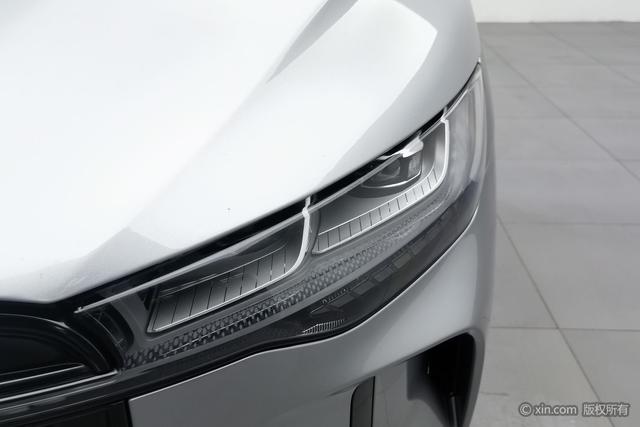Lincoln Z 2024 2.0 T 2 WD Hybrid — фото 7