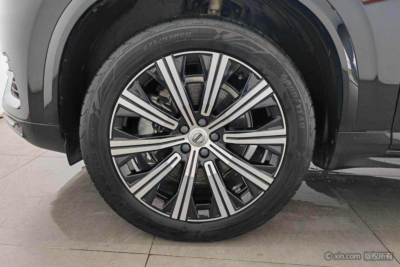 Volvo XC90 2021 B5 Luxury 5 мест