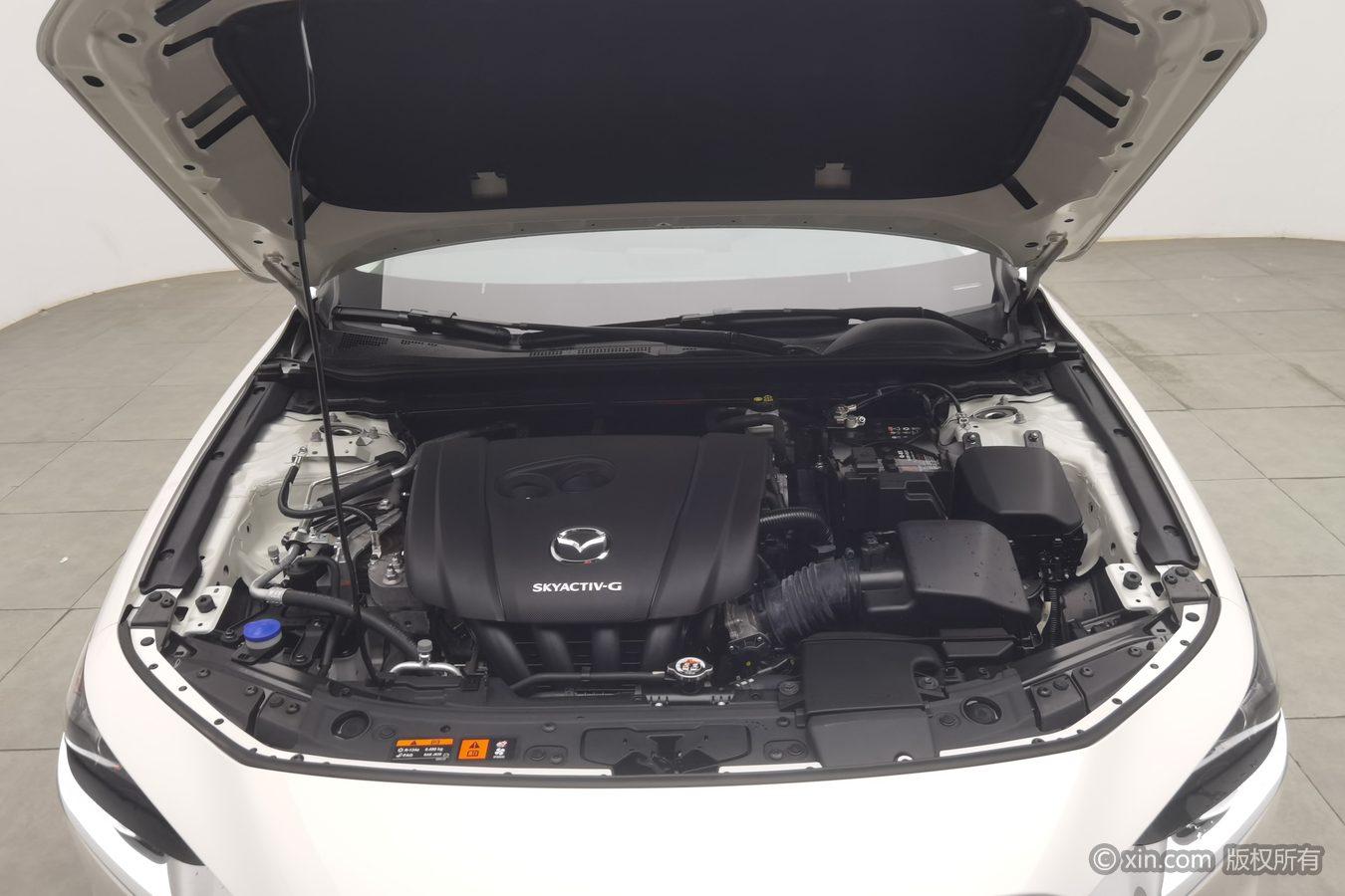 Mazda Mazda3 3 2023 2.0L AT