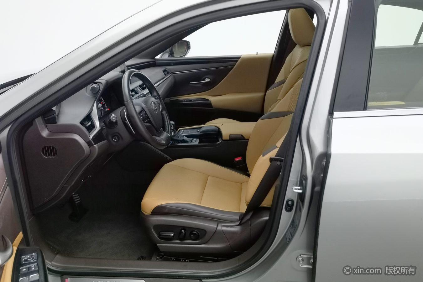 Lexus ES id 4479318 из Китая 15