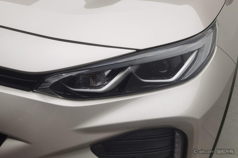 Toyota Wildlander PHEV, фото 7