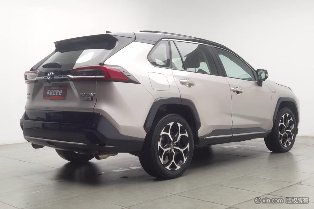 Toyota Wildlander PHEV, фото 4