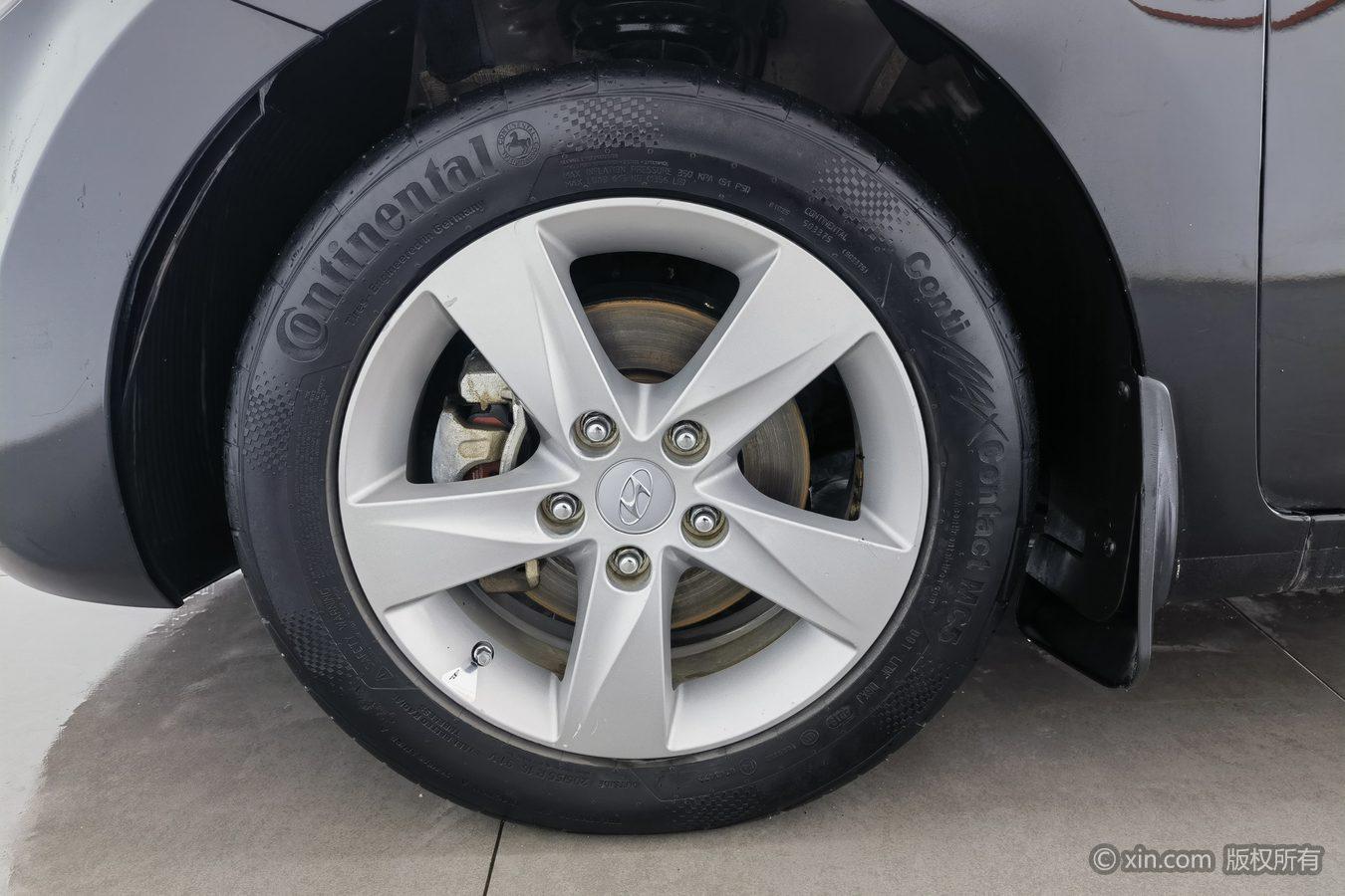 Hyundai Elantra 2012 1.6L AT Fashion