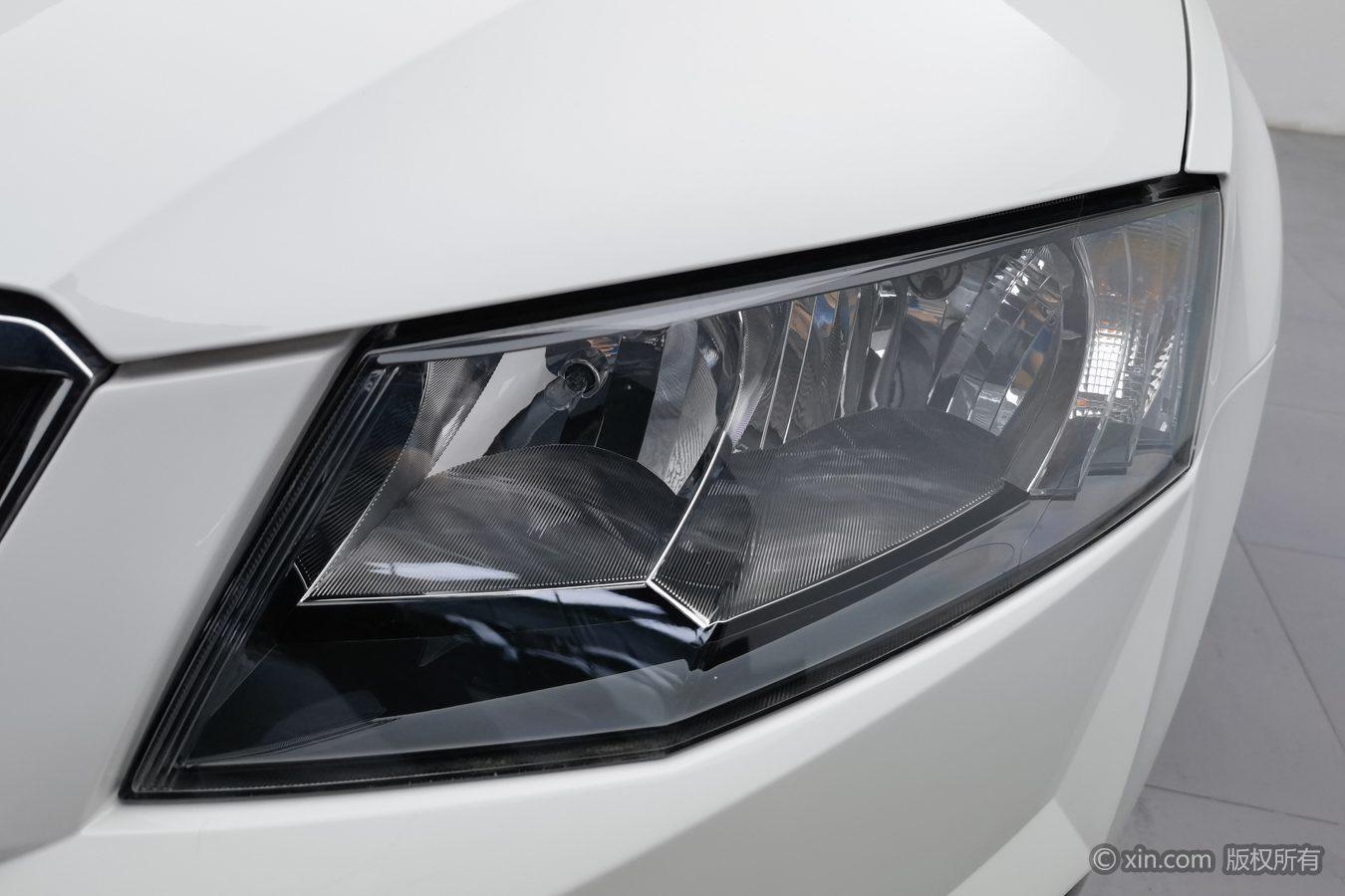 Skoda Octavia 2017 1.6L AT