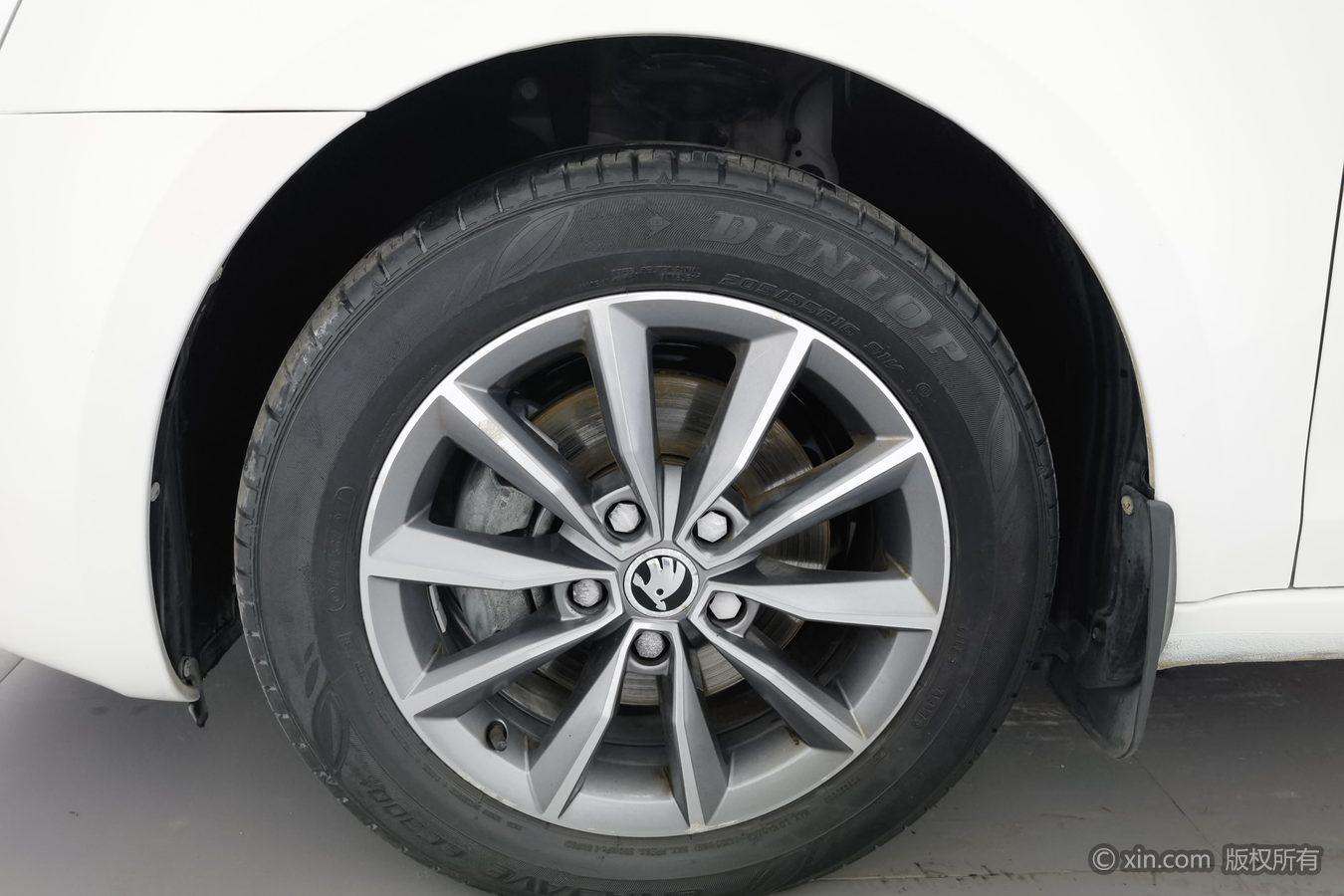 Skoda Octavia 2017 1.6L AT