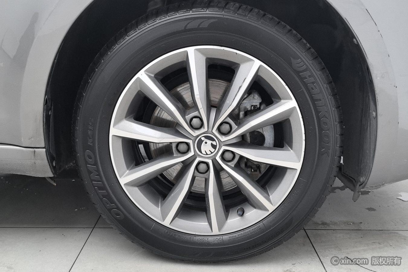 Skoda Octavia 2017 1.6L AT